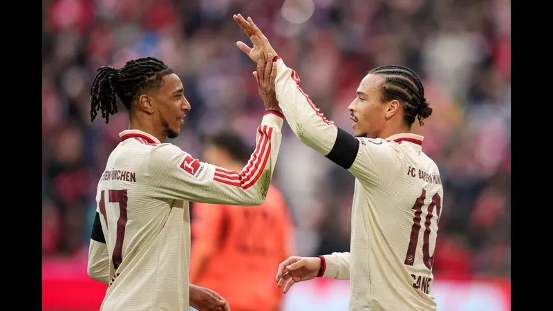 Cầu thủ Bayern Munich đang thực hiện đường chuyền chính xác trong trận đấu với St. Pauli