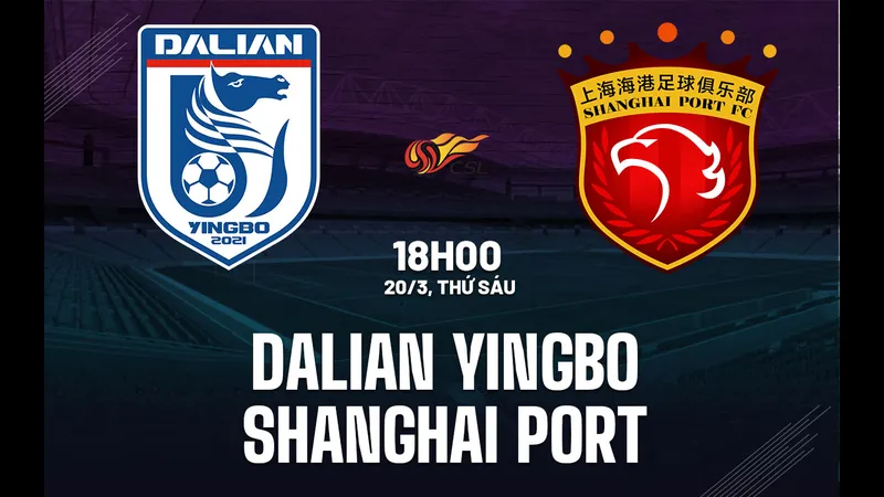 Cầu thủ Dalian Yingbo và Shanghai Port đối mặt trên sân